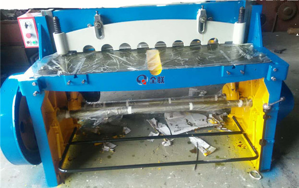 剪(jiǎn)闆機 剪(jiǎn)闆機