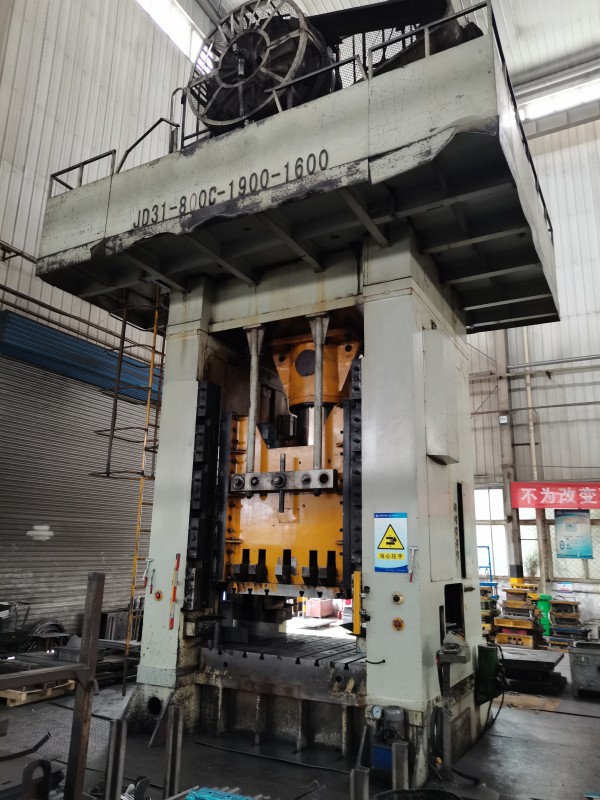 壓力機(jī) 壓力機(ji)