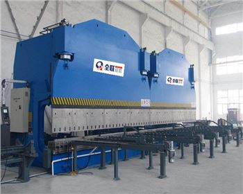 河南雙機聯(lián)動數控電液伺服(fu)折彎機